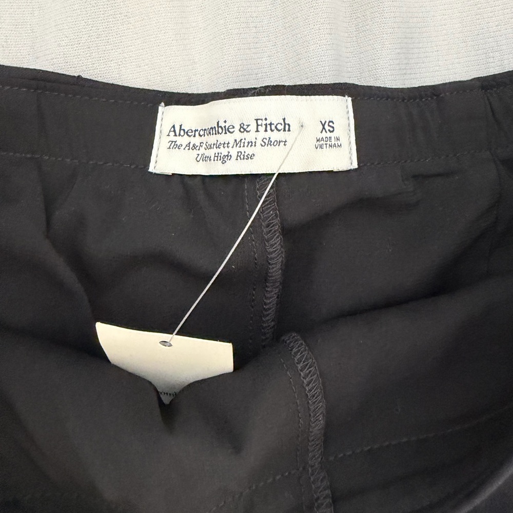 Abercrombie & Fitch Black Mini Skirt - Picture 2 of 4